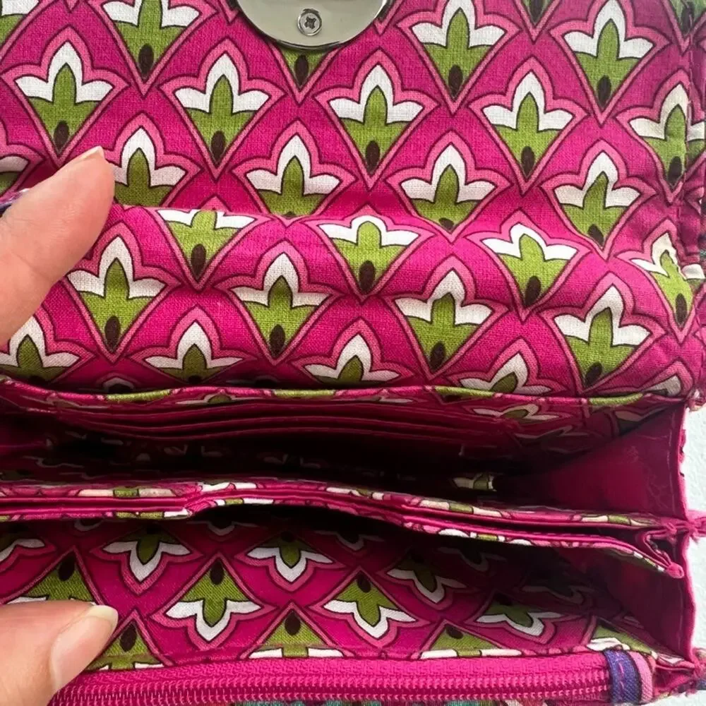 Vera Bradley Pink Paisley Hand Clutch With Removable Hand Strap